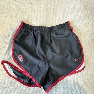 University of Oklahoma Nike Women's Black Shorts with Red Trim